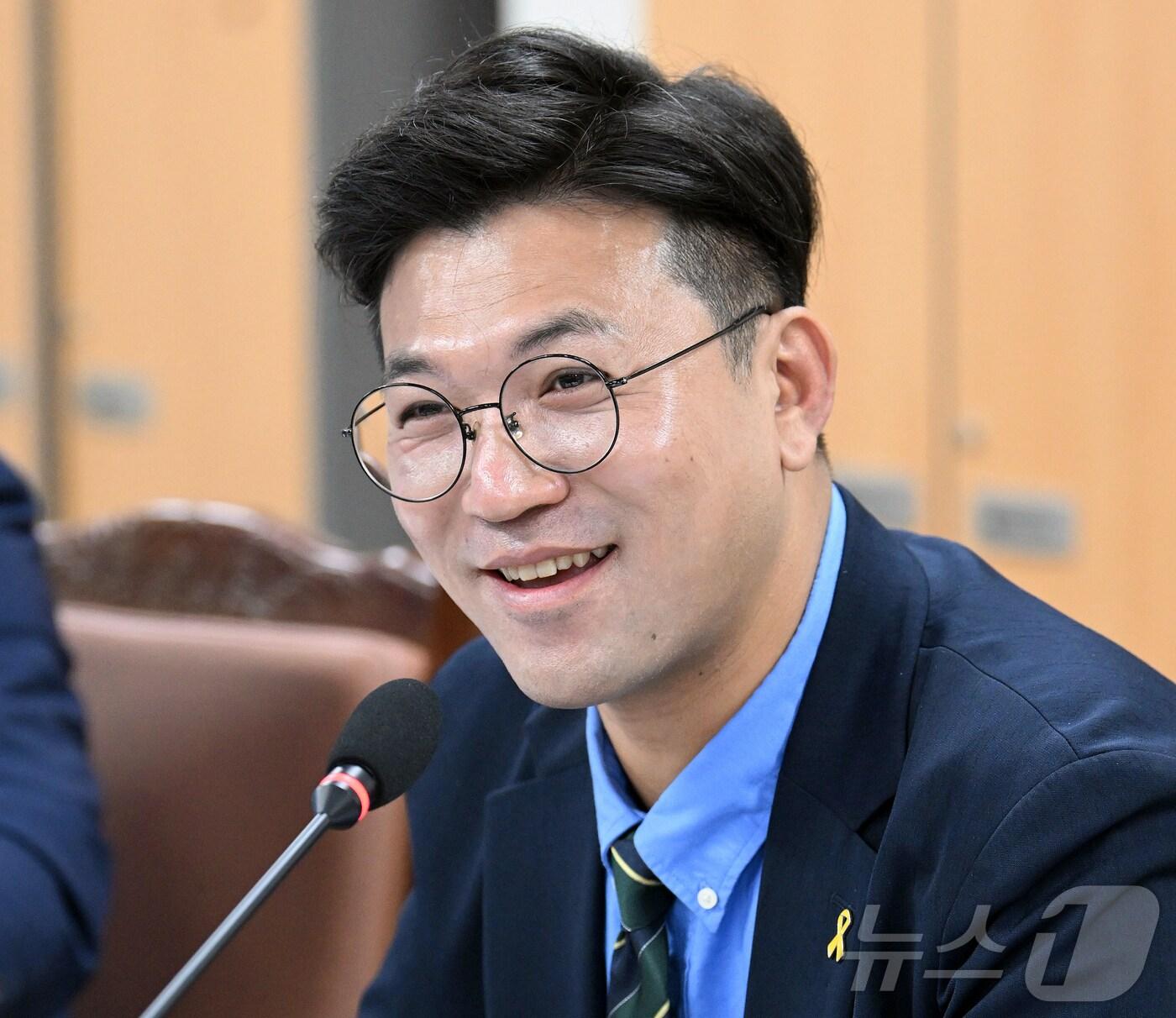 본문 이미지 - 제주특별자치도의회 보건복지안전위원회 현지홍 의원(더불어민주당·비례대표).(제주특별자치도의회 제공)