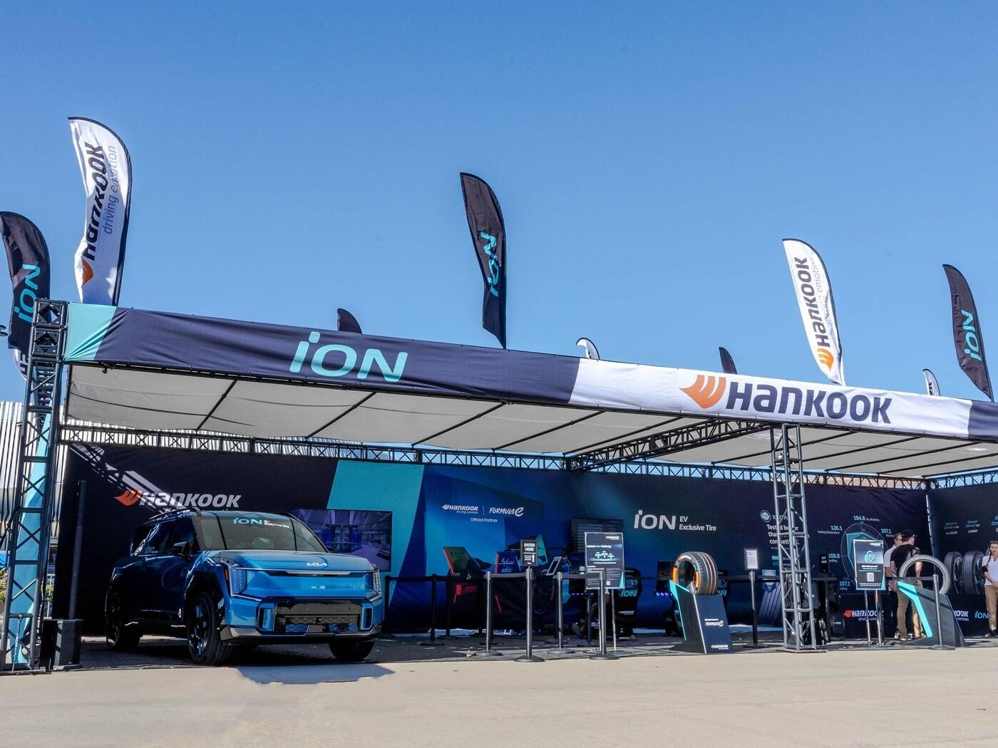 본문 이미지 - '일렉트리파이 엑스포 뉴욕' 당시 한국타이어 부스(한국타이어 제공)