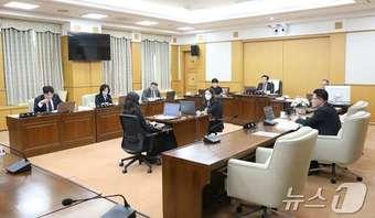본문 이미지 - 대전시의회 산업건설위원회 행정사무감사 모습.(대전시의회 제공)/뉴스1