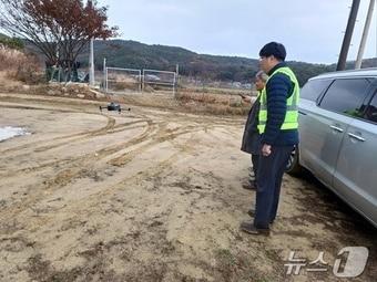 본문 이미지 - 개발제한구역 내 관리 실태 점검 모습.(대전시 제공)/뉴스1