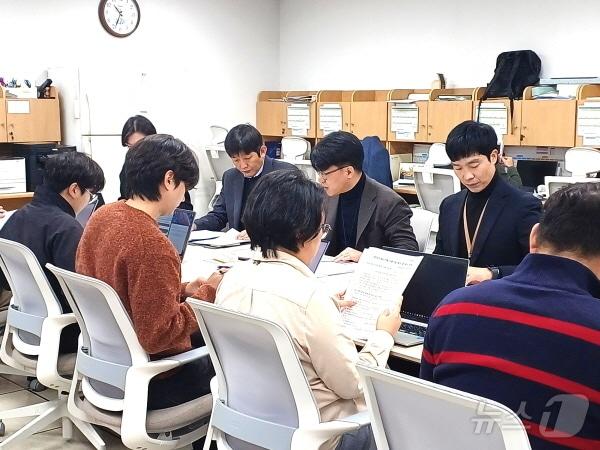 본문 이미지 - 전북교육청 중등교육과가 10일 브리핑을 갖고 도내 주요 학과 지원 가능점수 발표를 발표했다./뉴스1