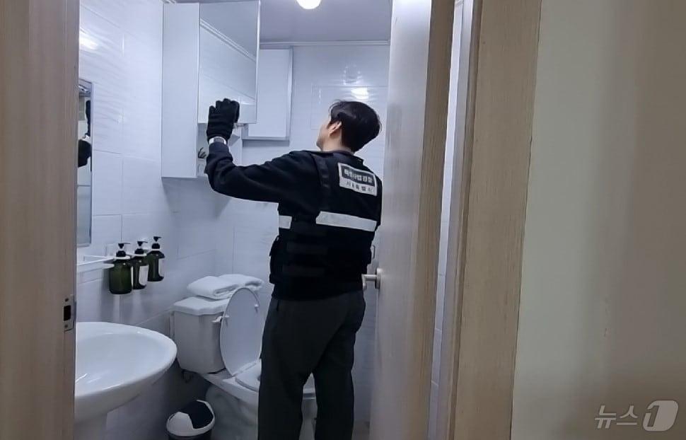 본문 이미지 -  서울시가 무신고 숙박업 숙소를 단속하고 있다. &#40;서울시 제공&#41; 