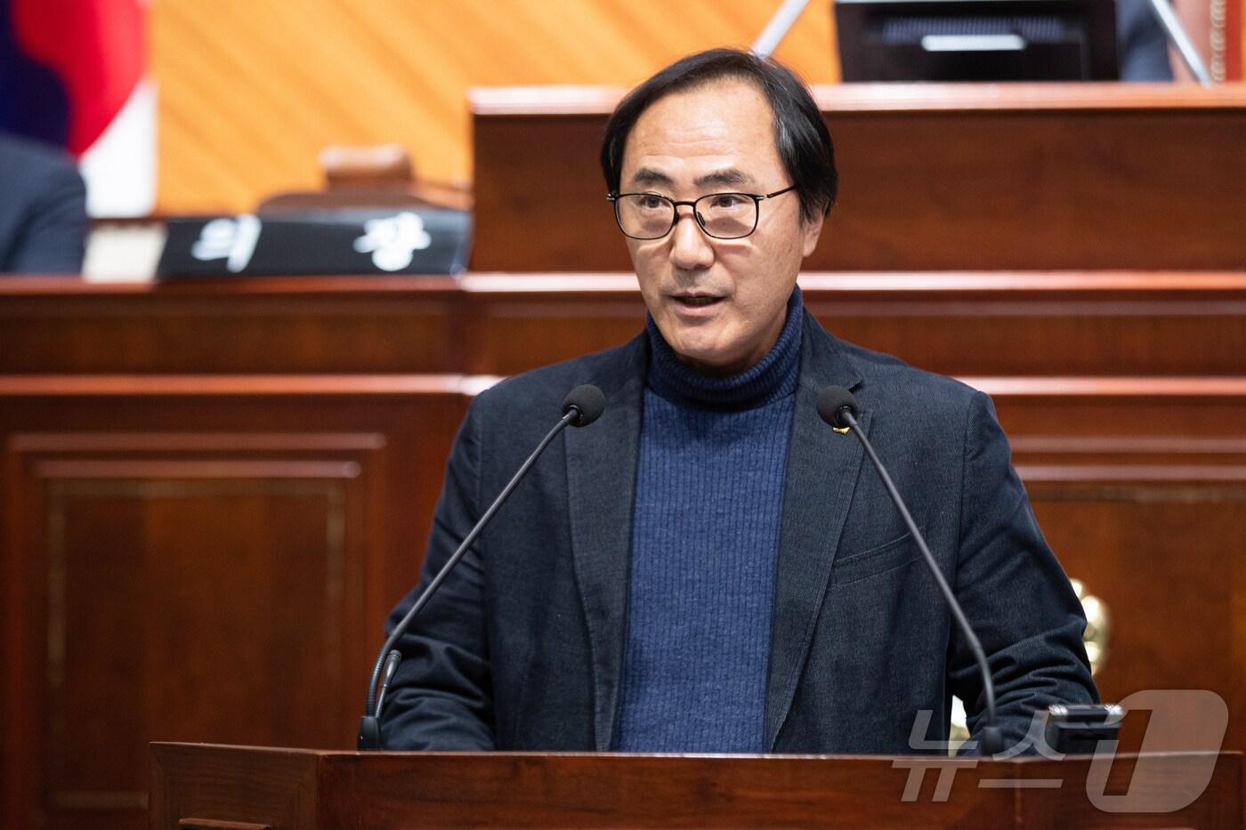 서동수 군산시의회 의원이 11일 열린 제269회 제2차 정례회에서 5분 자유발언을 하고 있다.(군산시의회 제공) 2024.12.11/뉴스1