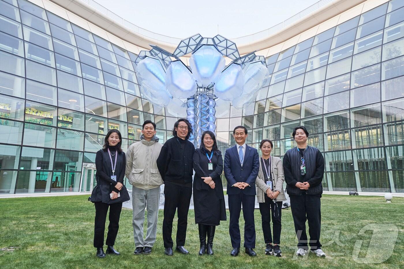 실버 라이닝 구름의 뒤편 오프닝 행사(인천공항공사 제공) / 뉴스1