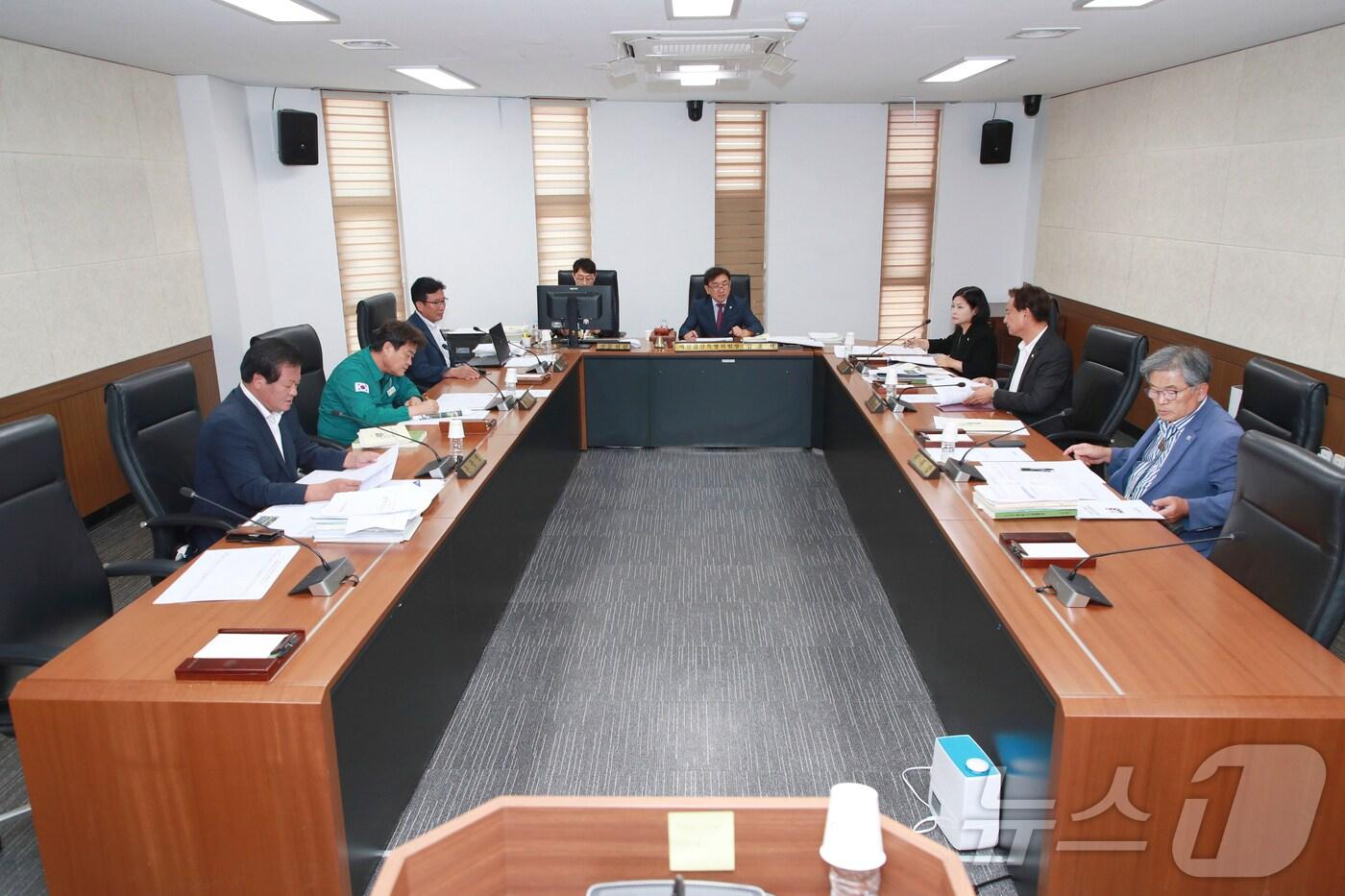 안동시의회 임시회 1차 예산결산특별위원회(안동시의회 제공)2024.12.11/뉴스1