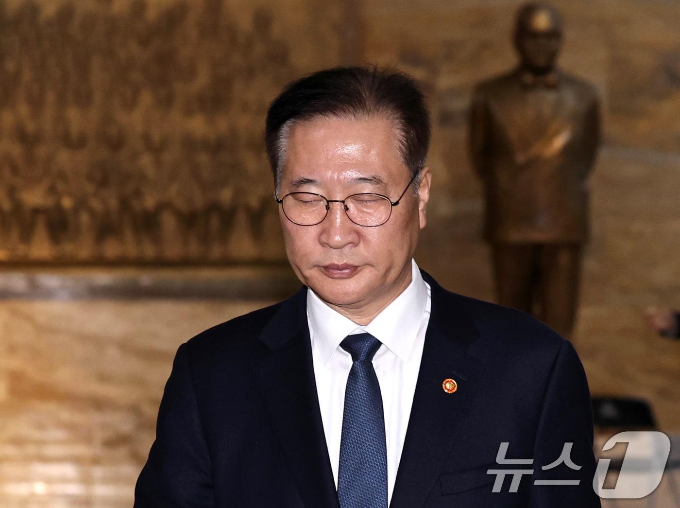 본문 이미지 - 박성재 법무부 장관이 11일 오후 서울 여의도 국회에서 열린 제419회국회(임시회) 제1차 본회의 윤석열 대통령 위헌적 비상계엄 선포 내란행위 관련 긴급현안질문에 출석하고 있다. 2024.12.11/뉴스1 ⓒ News1 구윤성 기자