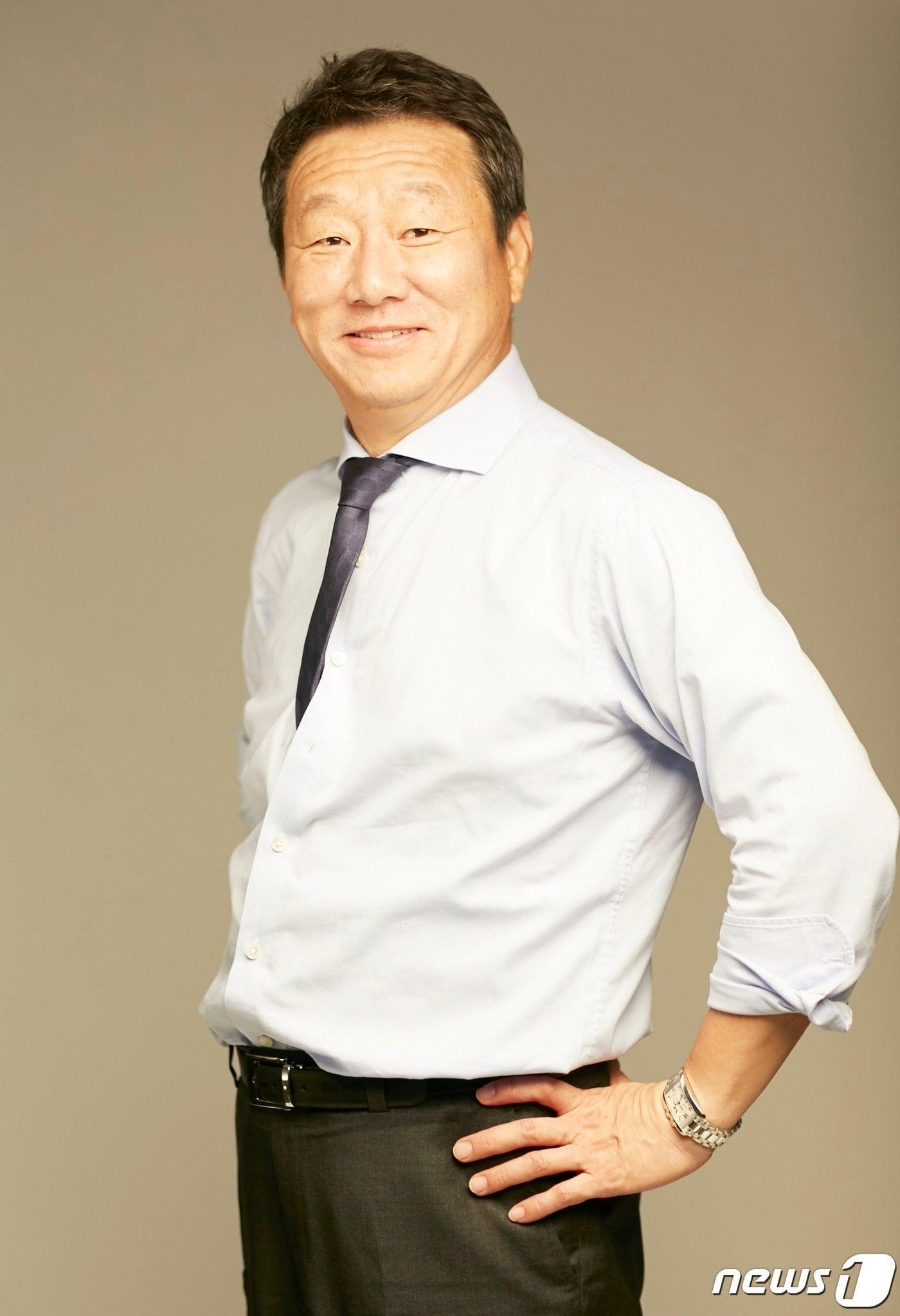 본문 이미지 - 최윤 OK금융그룹 회장/사진제공=OK금융그룹