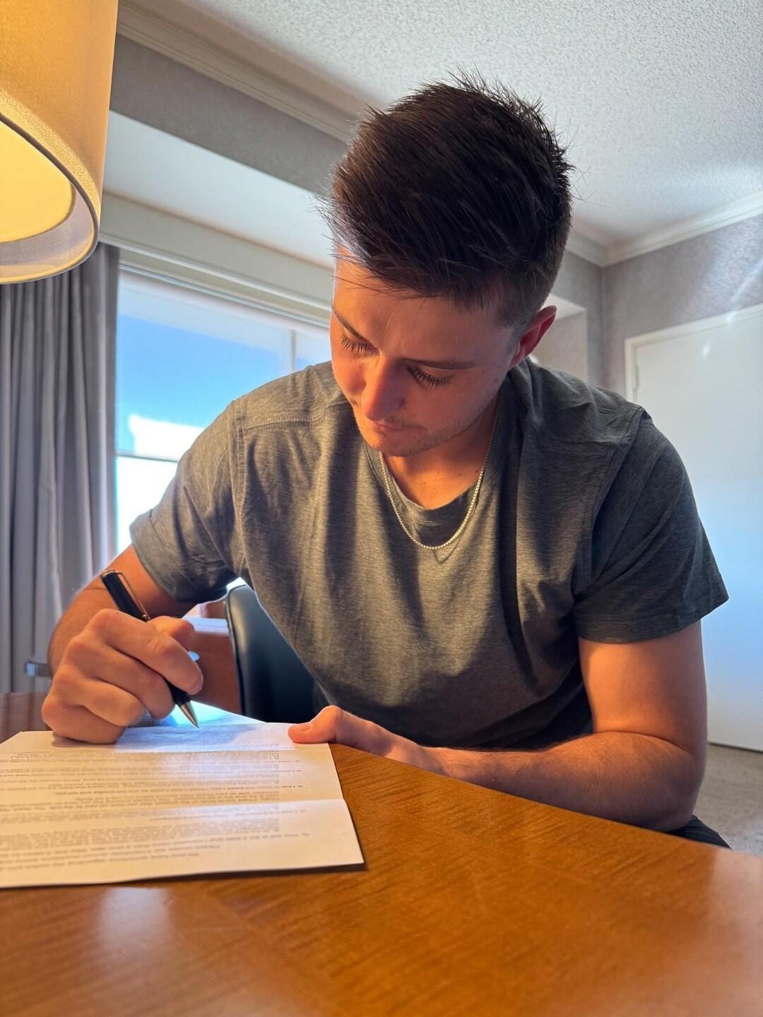 본문 이미지 - 롯데 자이언츠의 새 외인 터커 데이비슨. (롯데 자이언츠 제공)