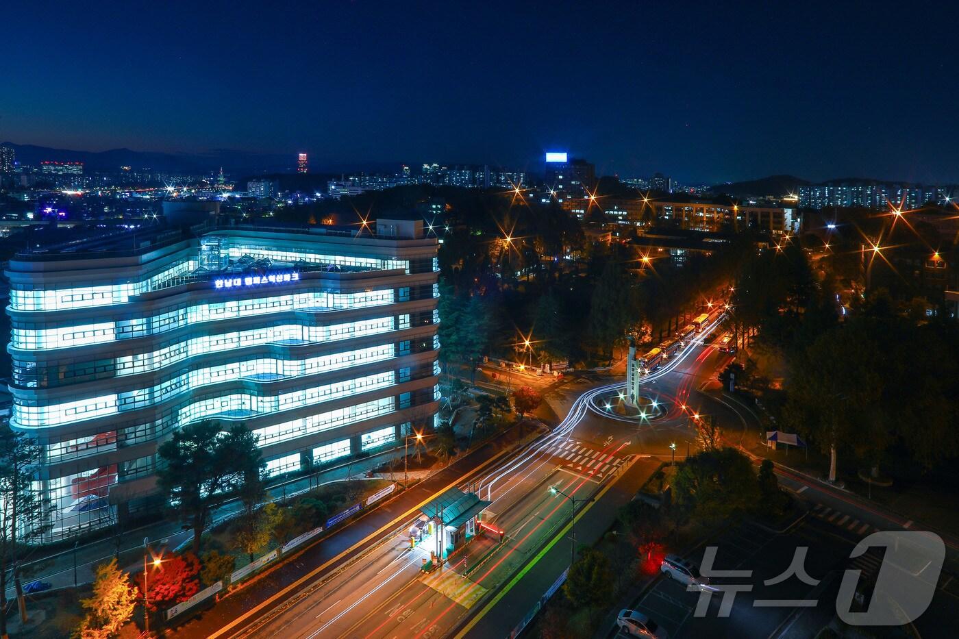 본문 이미지 -  16일 한남대 캠퍼스혁신파크 산학연혁신허브동 준공식이 열린다.  (한남대 제공)/뉴스1
