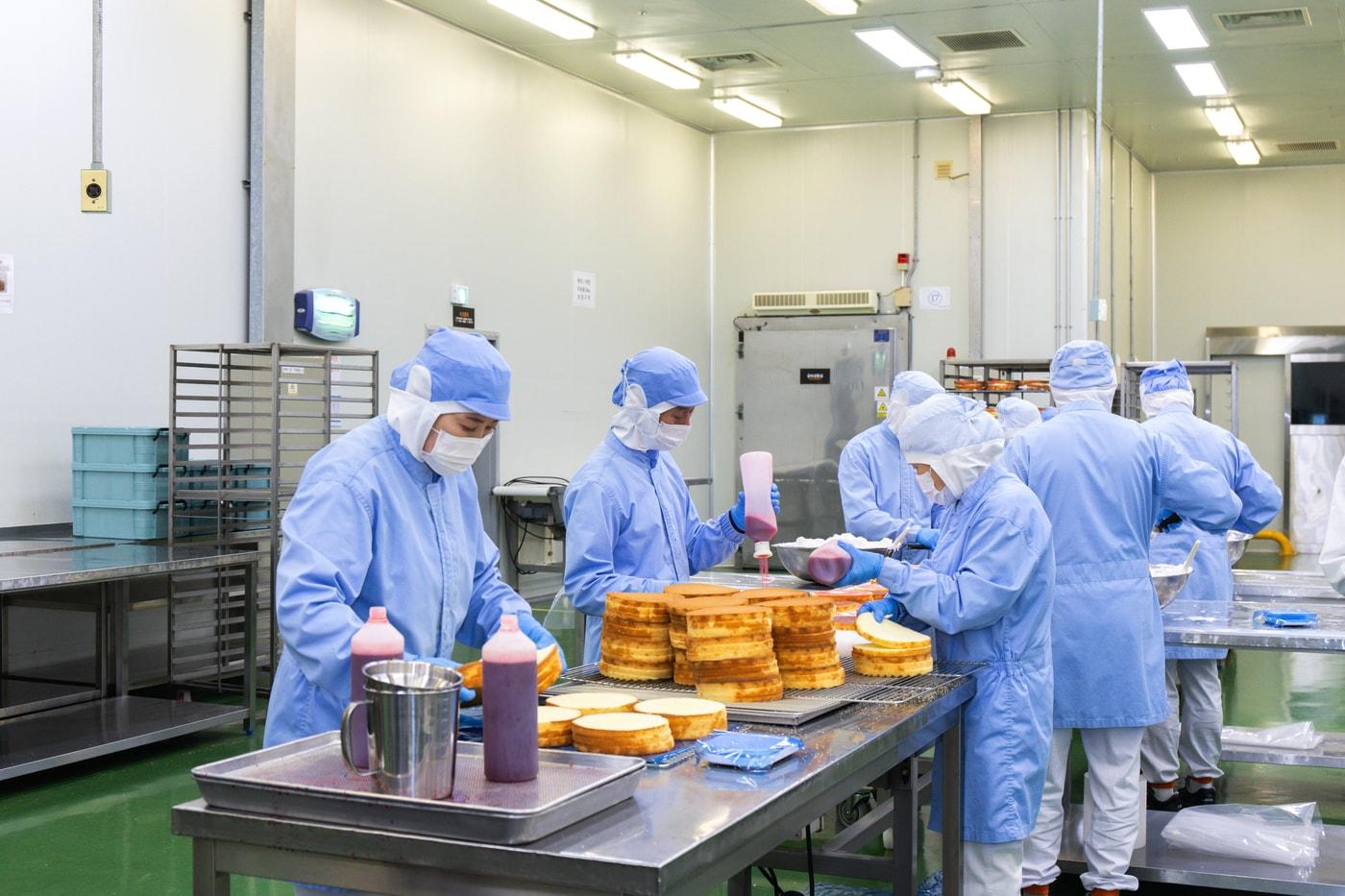  경기도 안성시 '몽 블랑제' 안성공장 내 가공실.(홈플러스 제공).