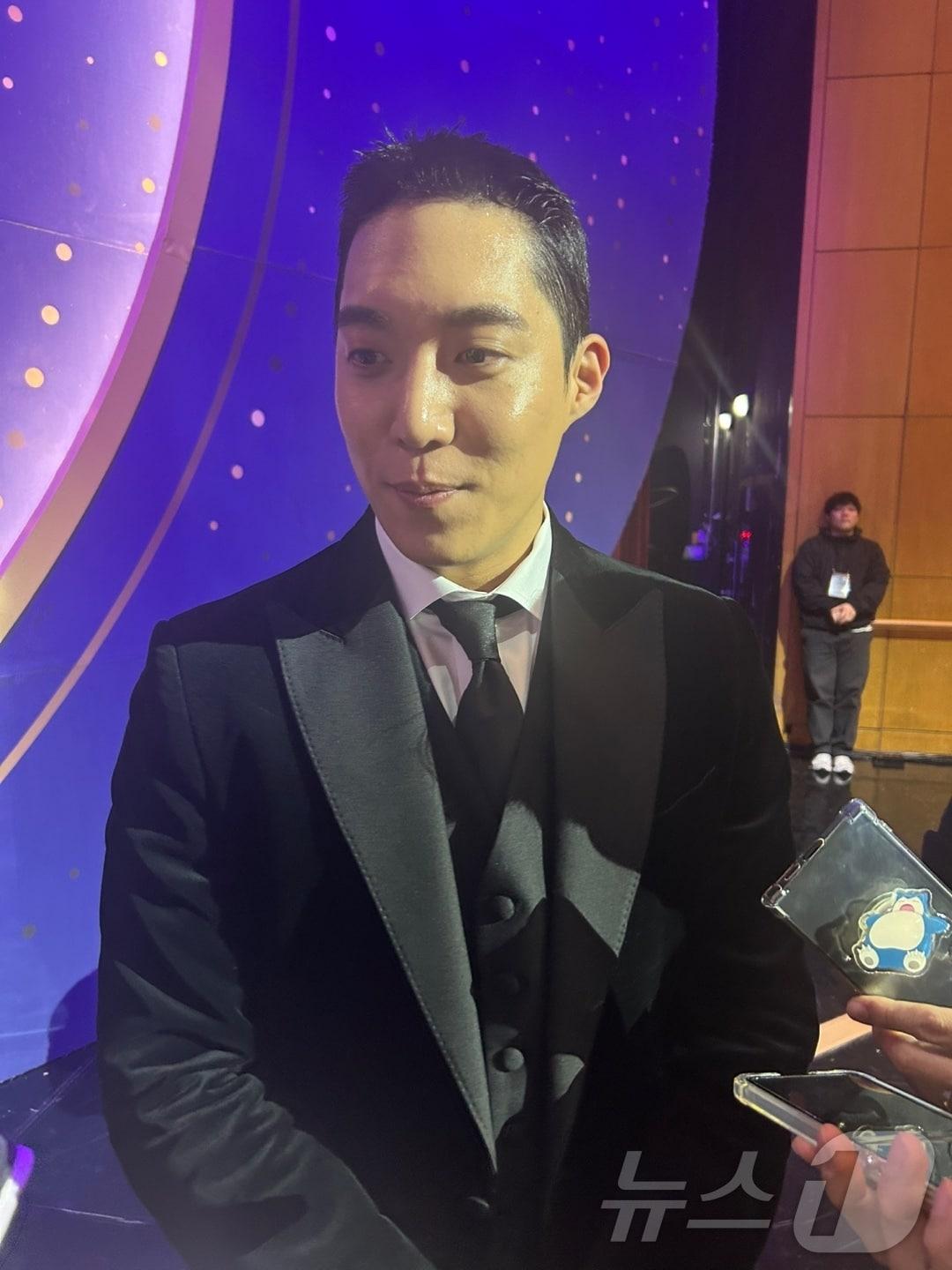 본문 이미지 - 13일 서울 강남구 코엑스 오디토리움에서 열린 ‘2024 신한은행 SOL KBO 골든글러브 시상식’에서 수상에 실패한 삼성 라이온즈 원태인. 2024.12.13/뉴스1 ⓒ News1 문대현 기자