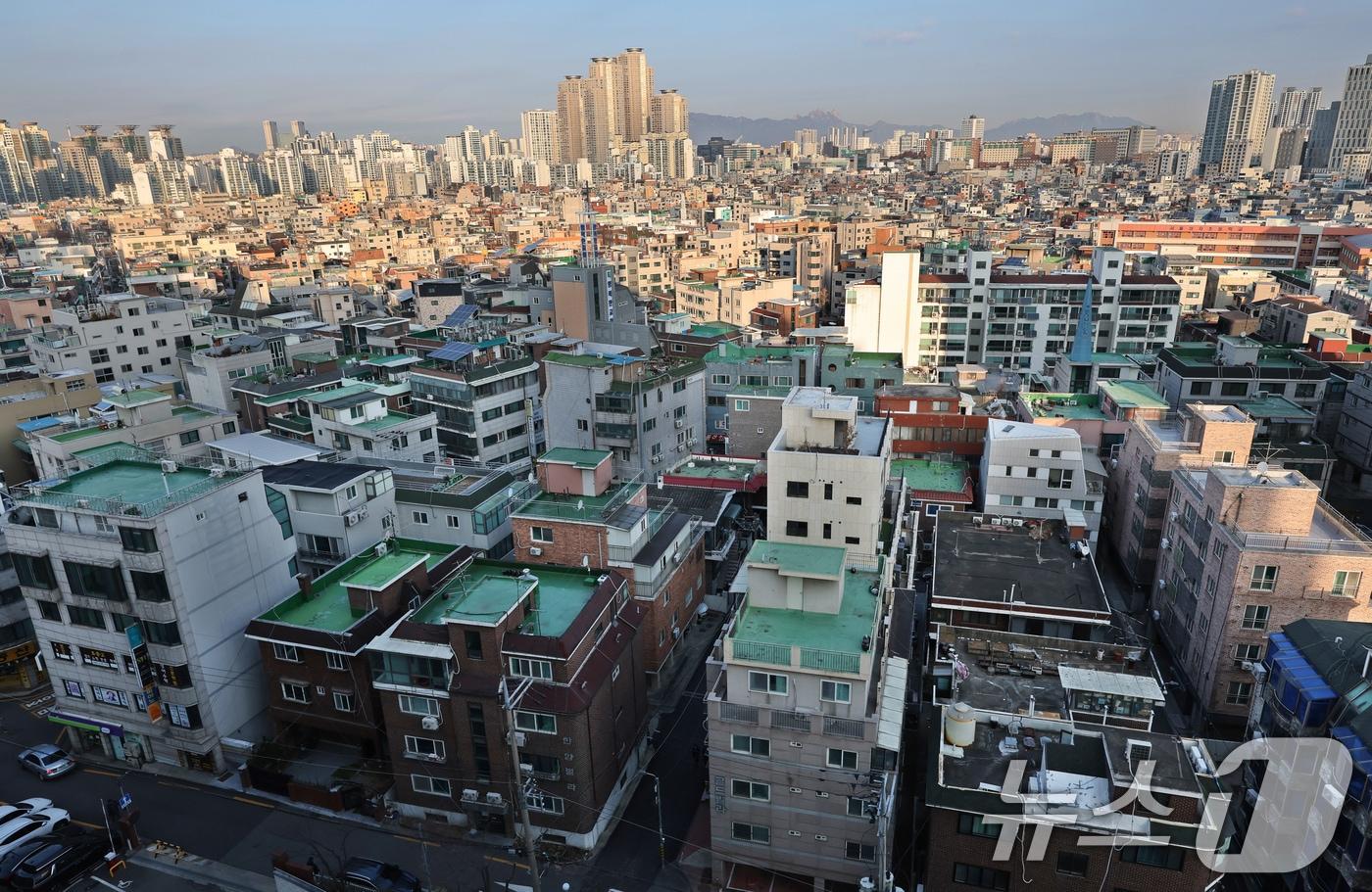 사진은 이날 서울 광진구 자양동 일대 빌라 모습. 2024.12.17/뉴스1 ⓒ News1 송원영 기자