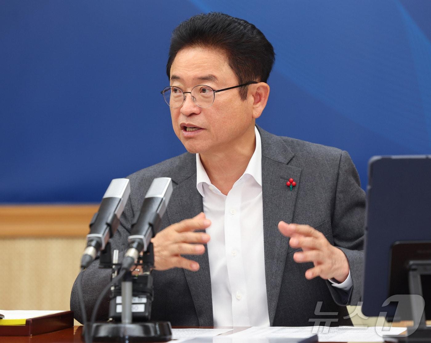 본문 이미지 - 경북도는 17일 &#39;2025년 APEC 정상회의 긴급 준비 사항 점검 회의&#39;를 개최했다.&#40;경북도 제공&#41;2024.12.17/뉴스1