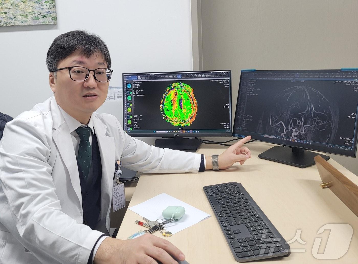 본문 이미지 - 이동혁 센텀종합병원 신경외과 과장.(센텀종합병원 제공)