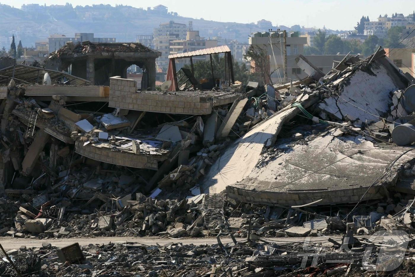 이스라엘과 헤즈볼라의 전쟁으로 레바논 남부의 허물어진 건물.  ⓒ AFP=뉴스1 ⓒ News1 우동명 기자