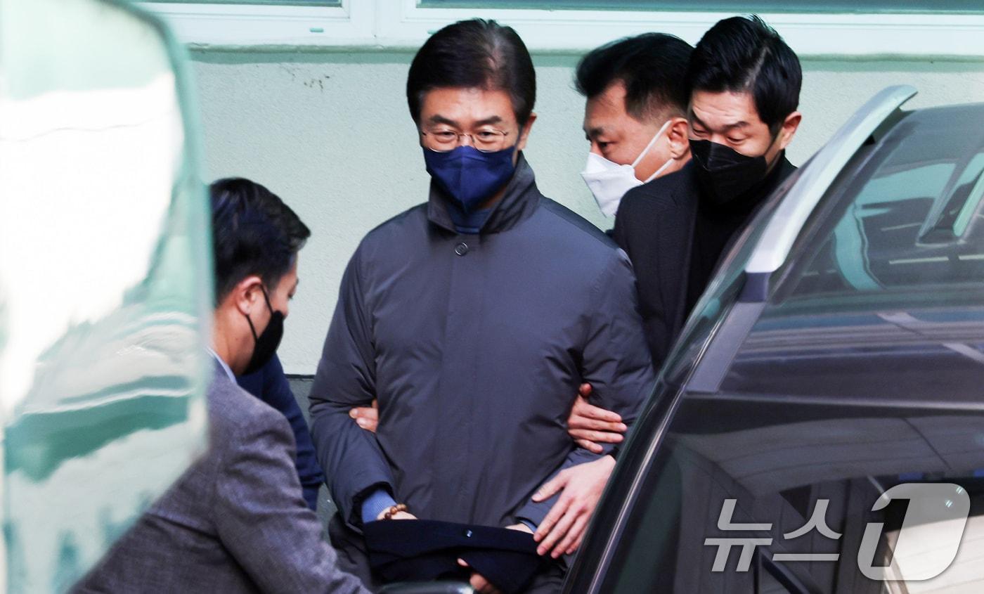 &#39;12·3 비상계엄 사태&#39; 관여 혐의를 받는 김봉식 전 서울경찰청장. 2024.12.20/뉴스1 ⓒ News1 황기선 기자