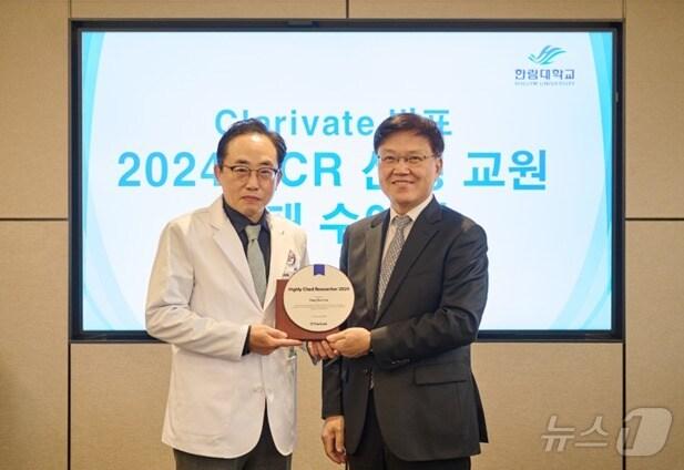 본문 이미지 - 이상수 한림대학교 춘천성심병원 정형외과 교수.(한림대학교 춘천성심병원 제공)/뉴스1