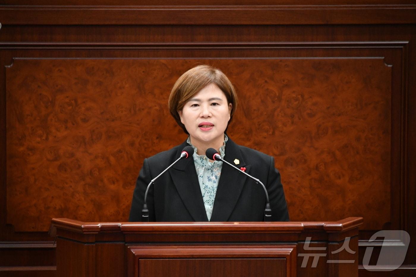 20일 열린 김해시의회 제267회 정례회 3차 본회의에서 주정영 의원이 5분 발언을 하고 있다.(김해시의회 제공)