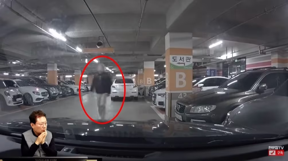 본문 이미지 - (유튜브 채널 '한문철TV' 갈무리)