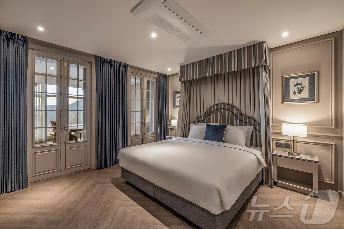 켄싱턴호텔 평창에서 선보이는 그랜드 캔싱턴의 '그랜드 스위트' 체험형 객실(이랜드파크 제공)