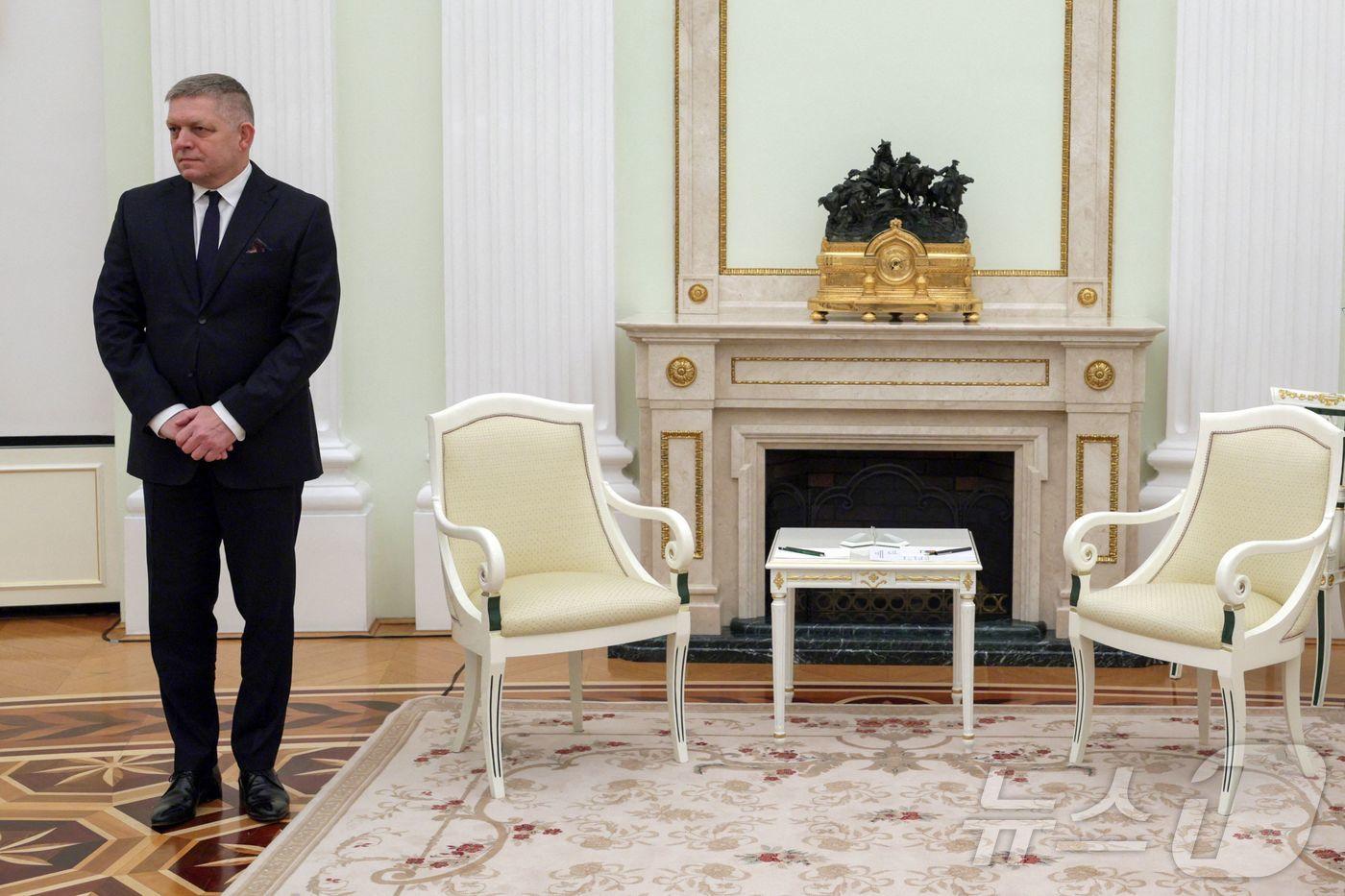 로베르트 피초 슬로바키아 총리가 2024년 12월 22일&#40;현지시간&#41; 모스크바 크렘린 궁에서 블라디미르 푸틴 러시아 대통령과 회담을 기다리고 있다. &lt;자료사진&gt; 2024.12.23 ⓒ AFP=뉴스1 ⓒ News1 우동명 기자