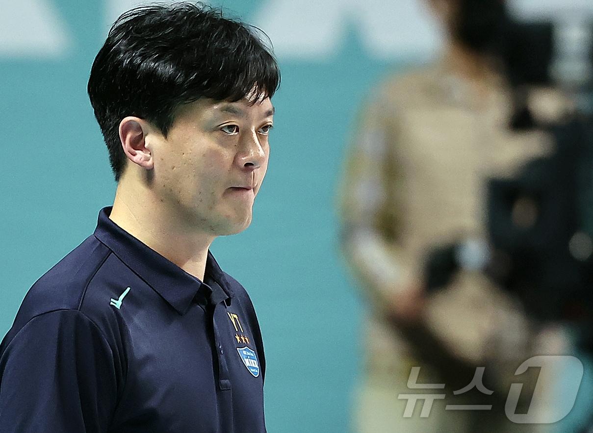 본문 이미지 - 이영택 GS칼텍스 감독. /뉴스1 DB ⓒ News1 김진환 기자