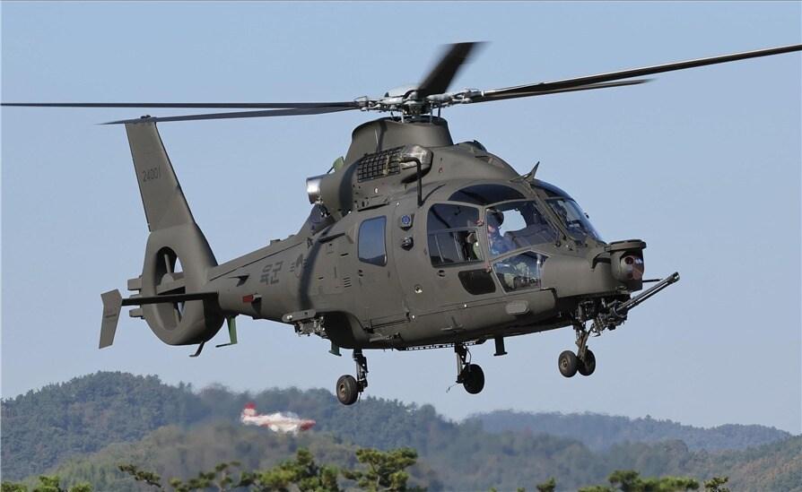 본문 이미지 - 소형무장헬기 '미르온'이 비행하는 모습.(국방일보 제공)