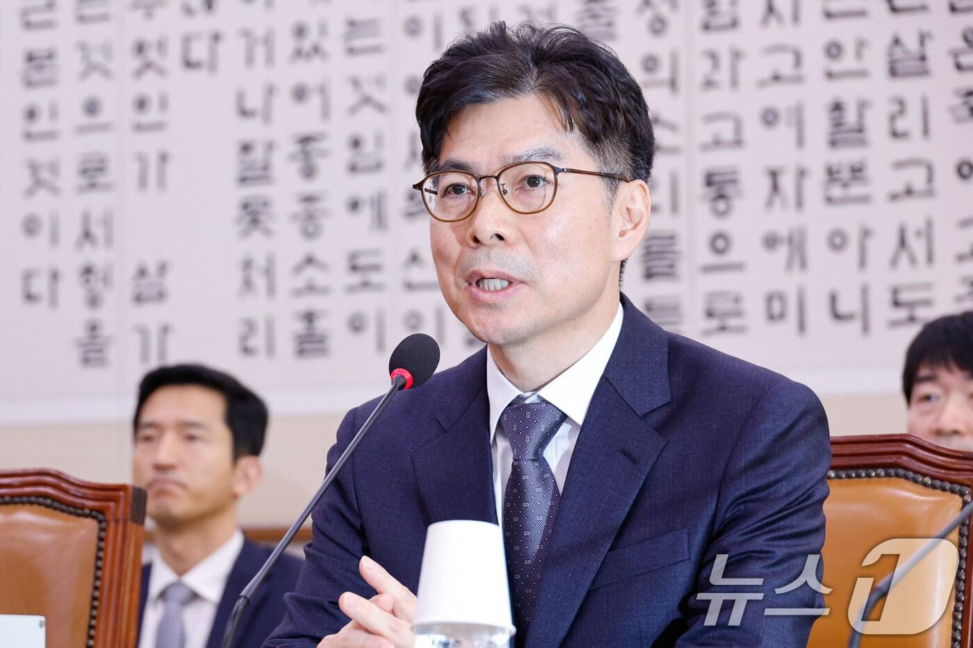 본문 이미지 - 마용주 대법관 후보자가 26일 서울 여의도 국회에서 열린 인사청문회에 출석해 의원 질의에 답하고 있다. 2024.12.26/뉴스1 ⓒ News1 안은나 기자