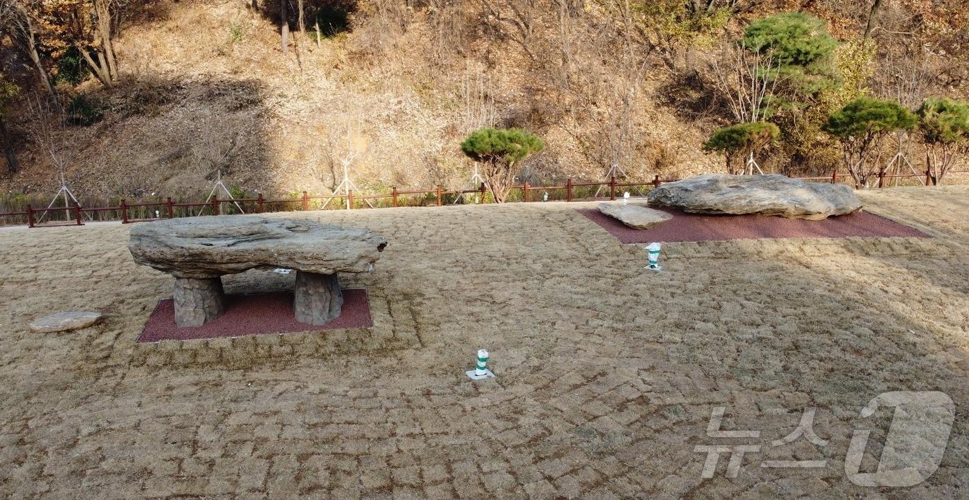 복원한 고인돌(iH 제공) / 뉴스1