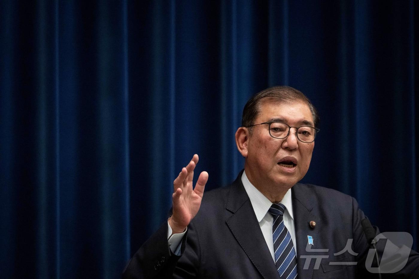 24일(현지시간) 일본 도쿄에서 이시바 시게루 총리가 언론의 질문에 답변하고 있다. 2024.12.24. ⓒ 로이터=뉴스1 ⓒ News1 권진영 기자