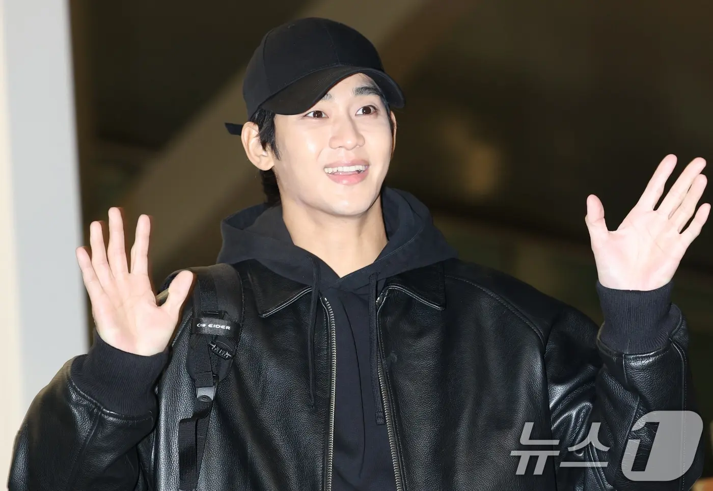 본문 이미지 - 배우 김수현 ⓒ 뉴스1 