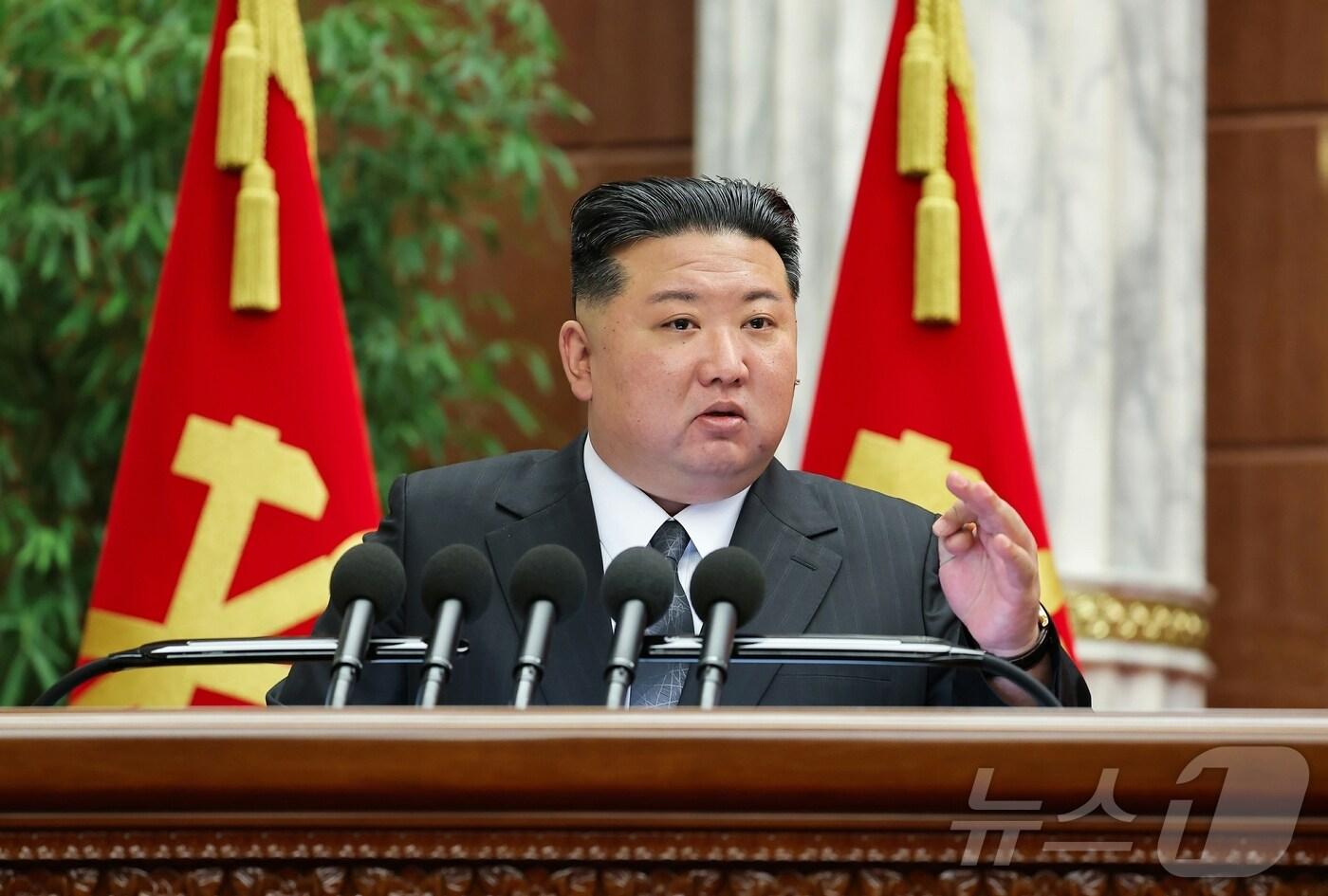 본문 이미지 - (평양 노동신문=뉴스1) = 김정은 북한 노동당 총비서. [국내에서만 사용가능. 재배포 금지. DB 금지. For Use Only in the Republic of Korea. Redistribution Prohibited] rodongphoto@news1.kr