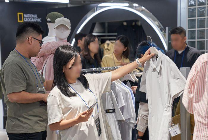 본문 이미지 - 네이쳐홀딩스는 2일 금융감독원 전자공시시스템 공시를 통해 총 20억 원에 달하는 자사주 19만9401주의 매입을 마쳤다.(내셔널지오그래픽제공)