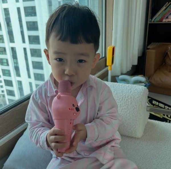 본문 이미지 - (유튜버 '태요미네' 인스타그램 갈무리)