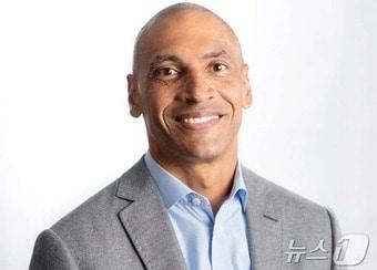 본문 이미지 - 크리스 영(Chris Young) 마이크로소프트(MS) 비즈니스 개발·전략·벤처 부문 부사장