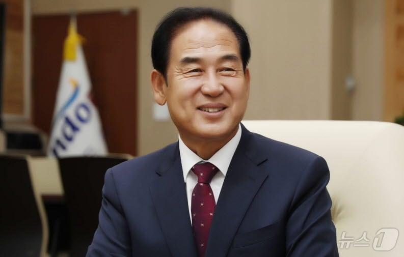 본문 이미지 - 김희수 진도군수. 뉴스1 ⓒ News1