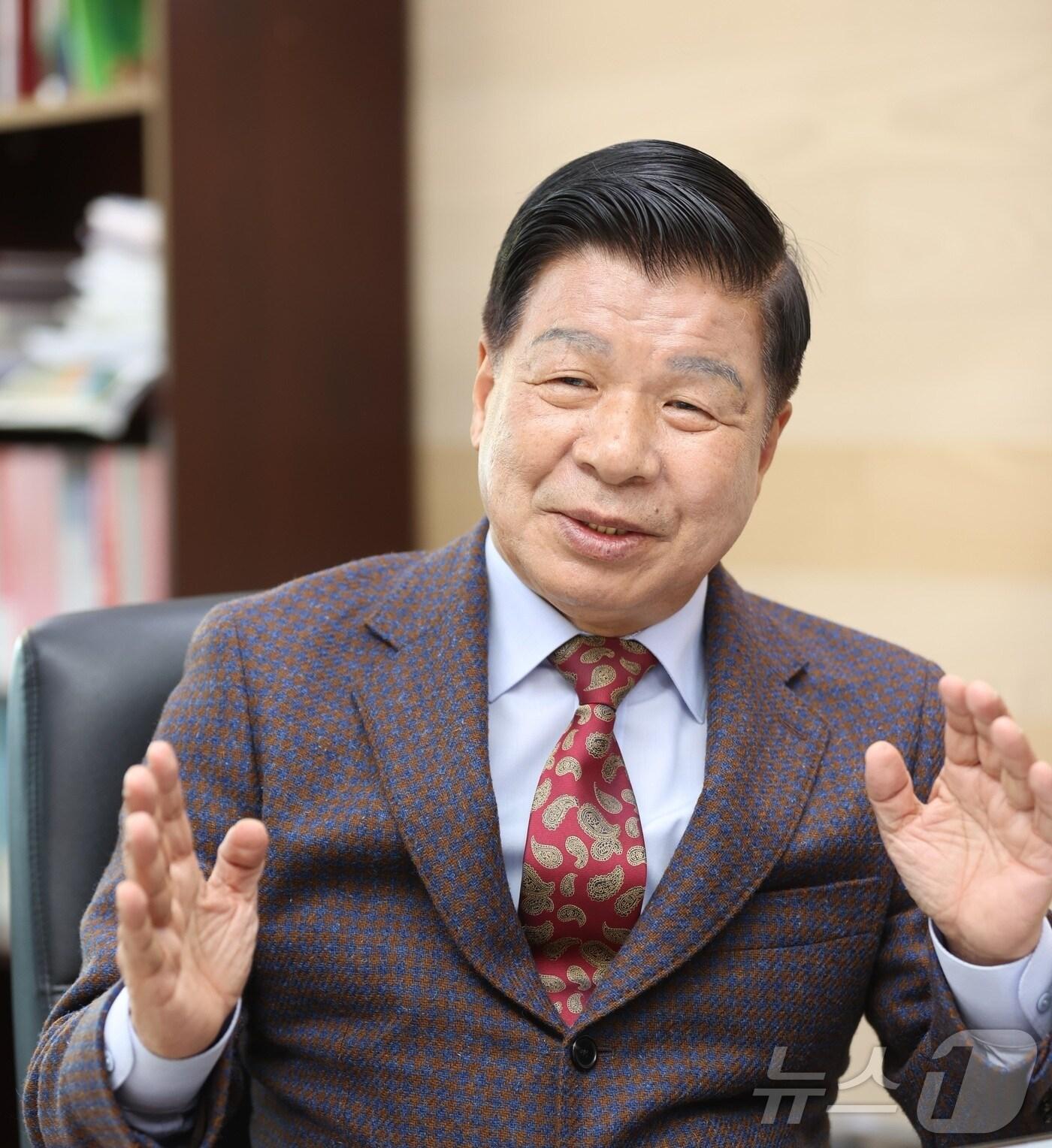 본문 이미지 - 이상근 고성군수.