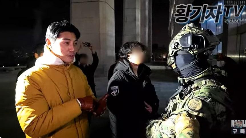 본문 이미지 - 유튜브 채널 '황기자TV' 라이브 영상 갈무리