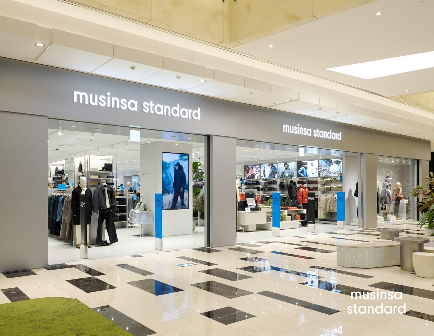 본문 이미지 - IFC몰 L2층 무신사 스탠다드 전경(IFC몰 제공)