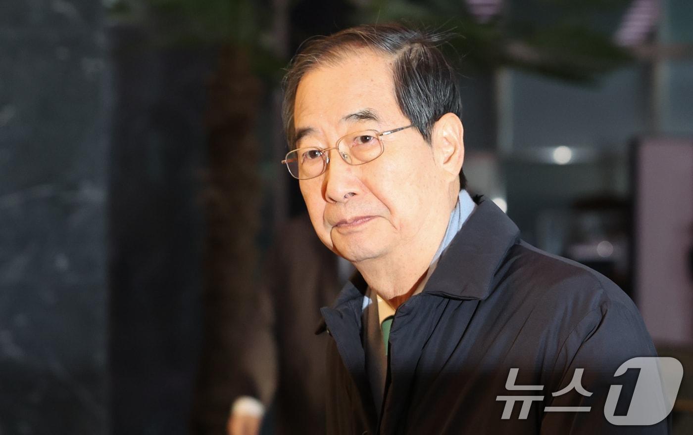 6일 서울 종로구 정부서울청사로 한덕수 국무총리가 출근하고 있다. 2024.12.6/뉴스1 ⓒ News1 허경 기자