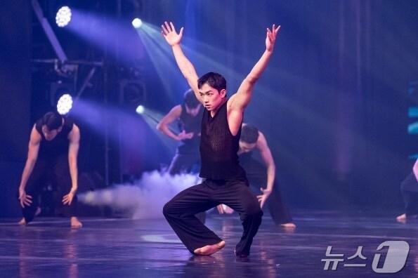 본문 이미지 - 엠네서(Mnet) 예능프로그램 '스테이지파이터'에서 현대무용 부문 1위, 전체 3위를 차지한 국민대 일반대학원 무용학전공 김혜현 씨. (국민대 제공)