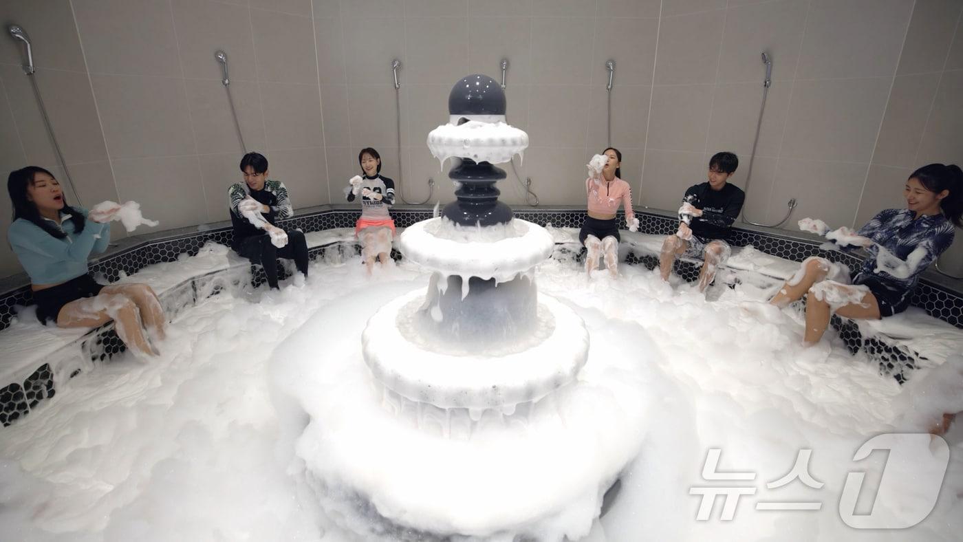 완도해양치유센터 해조류 거품 테라피 &#40;완도군 제공. 재판매 및 DB금지&#41; /뉴스1 