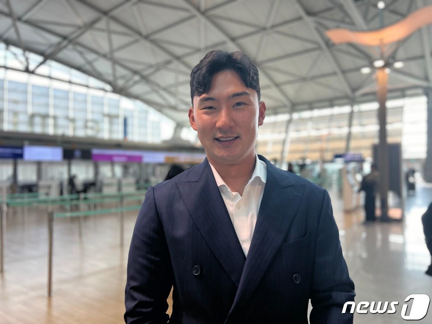 본문 이미지 - LG 트윈스 선수가 된 김민수.