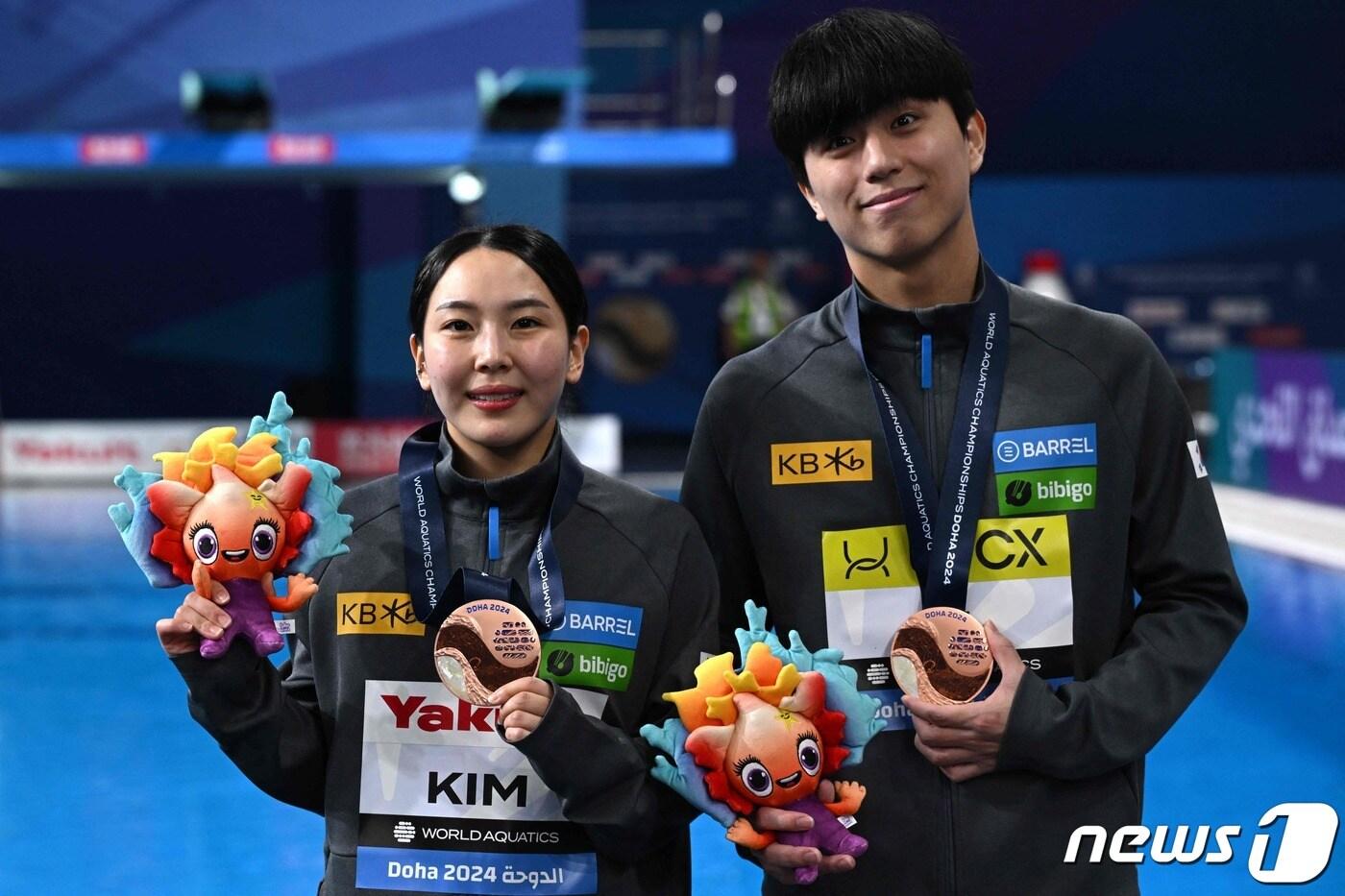 본문 이미지 - 한국 다이빙 김수지(왼쪽), 이재경. ⓒ AFP=뉴스1