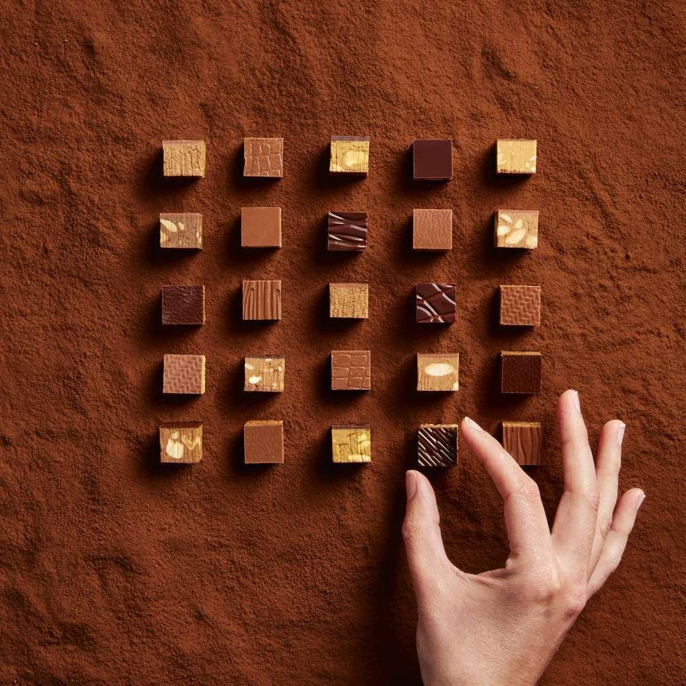 본문 이미지 - 신세계백화점은 강남점 지하 1층에 국내외 디저트를 총망라한 국내 최대 규모의 디저트 전문관 '스위트 파크'를 15일 선보인다.(신세계백화점제공)