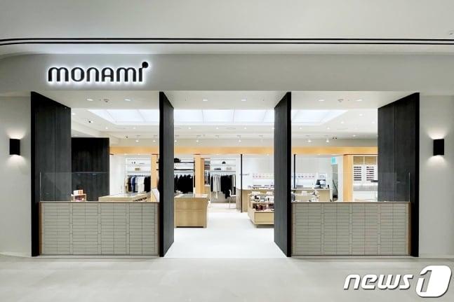 본문 이미지 -  모나미 스타필드 수원 모나미스토어(모나미 제공)