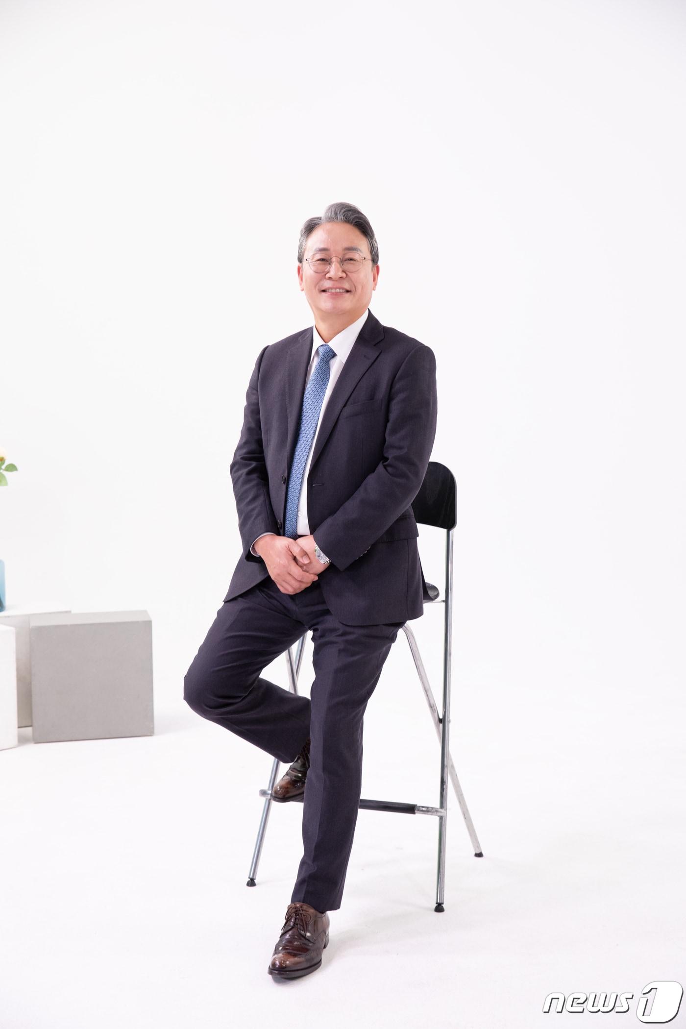 본문 이미지 - 더불어민주당 영입인재 20호 손명수 전 국토교통부 차관(더불어민주당 제공)