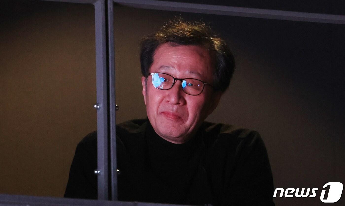 천호선 전 정의당 대표가 18일 오후 서울 종로구 노무현시민센터에서 열린 사회민주당 창당보고대회에서 축사를 듣고 있다. 2024.2.18/뉴스1 ⓒ News1 김명섭 기자