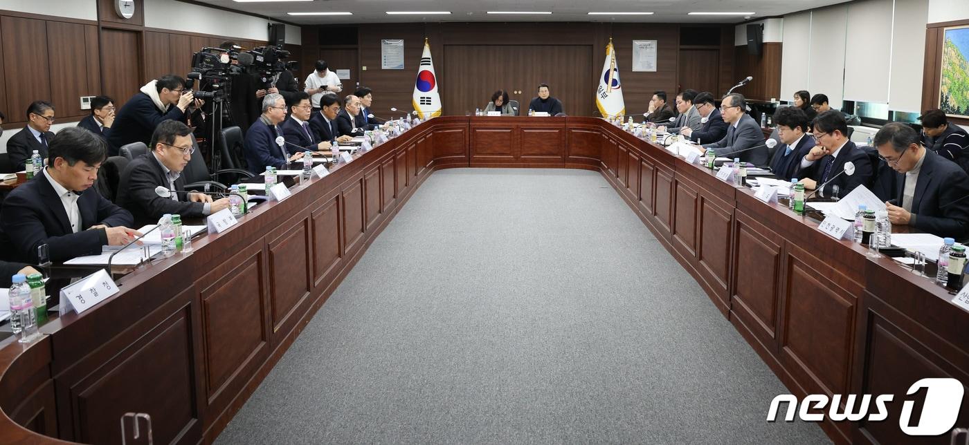 본문 이미지 -  북한이탈주민 보호 및 정착지원협의회.(자료사진) 2024.2.2/뉴스1 ⓒ News1 허경 기자