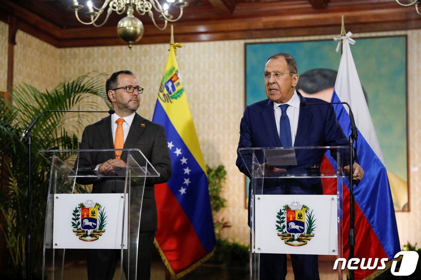 세르게이 라브로프 러시아 외무장관과 이반 길 핀토 베네수엘라 외무장관. ⓒ 로이터=뉴스1 ⓒ News1 우동명 기자